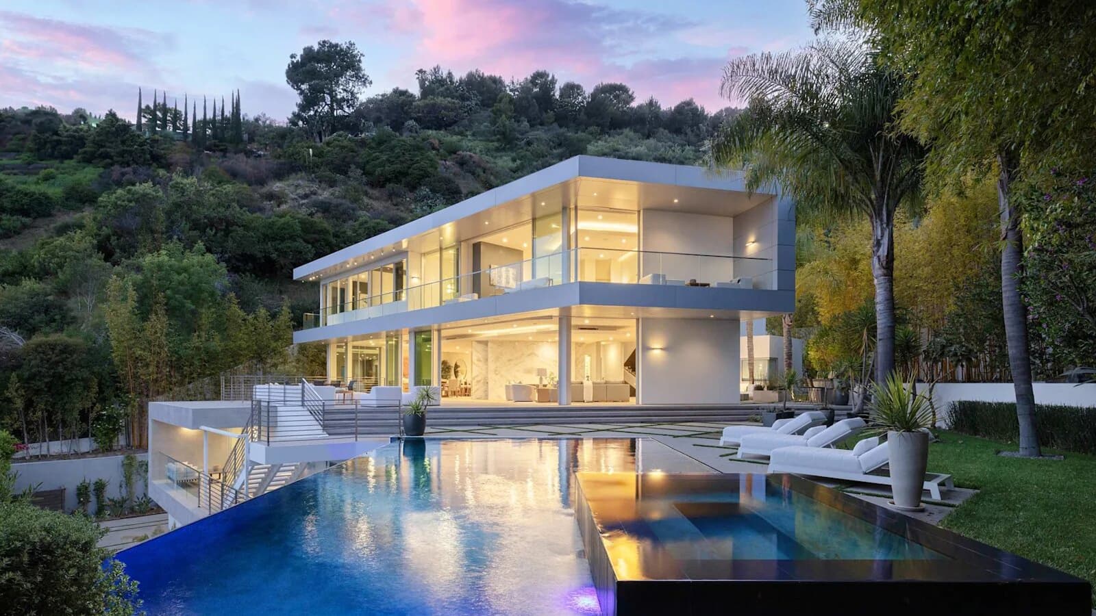 Advertise with Estate Media